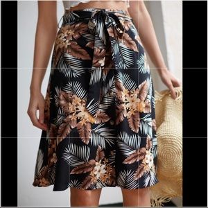 SHEIN Tropical Print Skirt